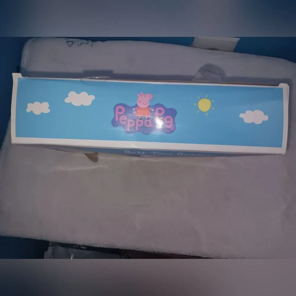 NWOT Peppa Pig bubble gum scented bathtime buddies